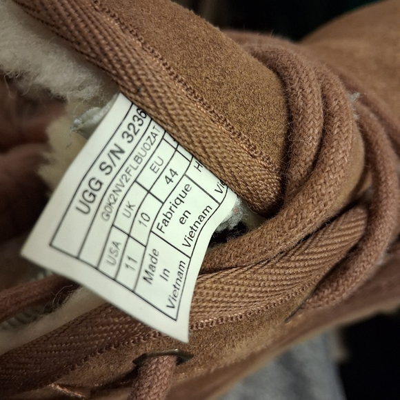 Men's Brown UGG Suede SHEEPSKIN Boots Size 11 - Picture 6 of 16